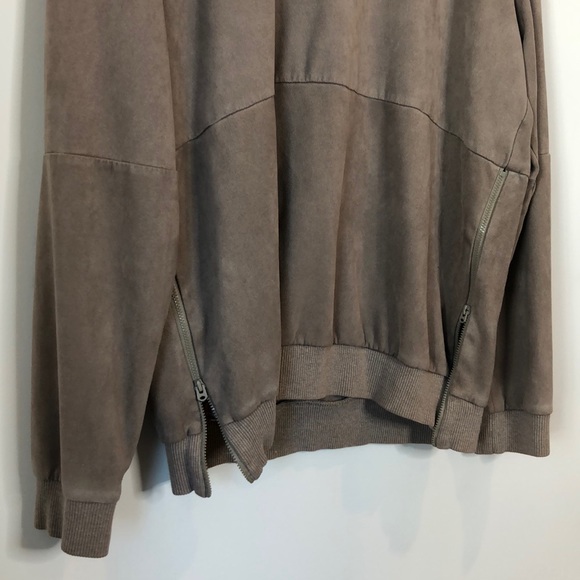 SHADES OF GREY CREAM / TAN COZY SWEATER - Picture 2 of 4